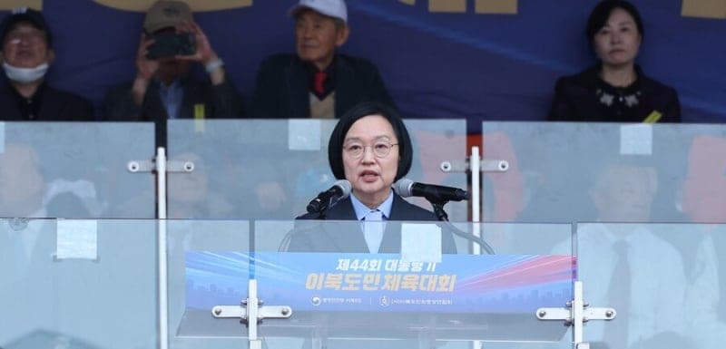 한성숙 총리, 이북도민 체육대회서 “남북 대화 문 열리도록 평화공존 기반 다질 것”