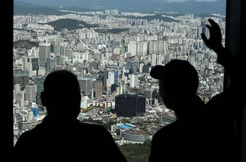 이재명 정부 "서울 집값 하향 안정세…공급 선행지표 개선"