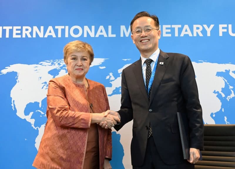 韓 잠재성장률 40년 만에 반등 전망, IMF·신평사 "재정·정책 안정적"