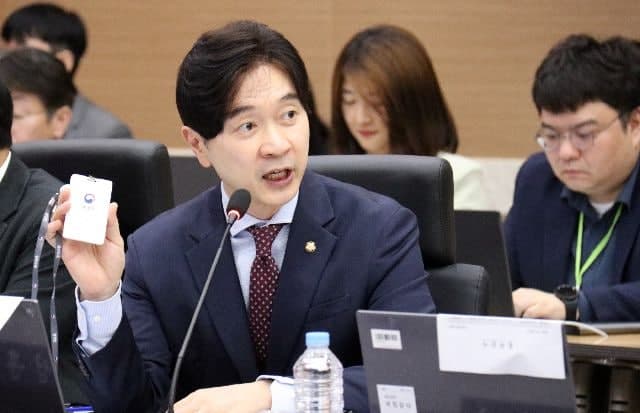 신한투자증권, 추천 안 한 주식에도 '종목추천 이용료' 부과해 금감원 지적