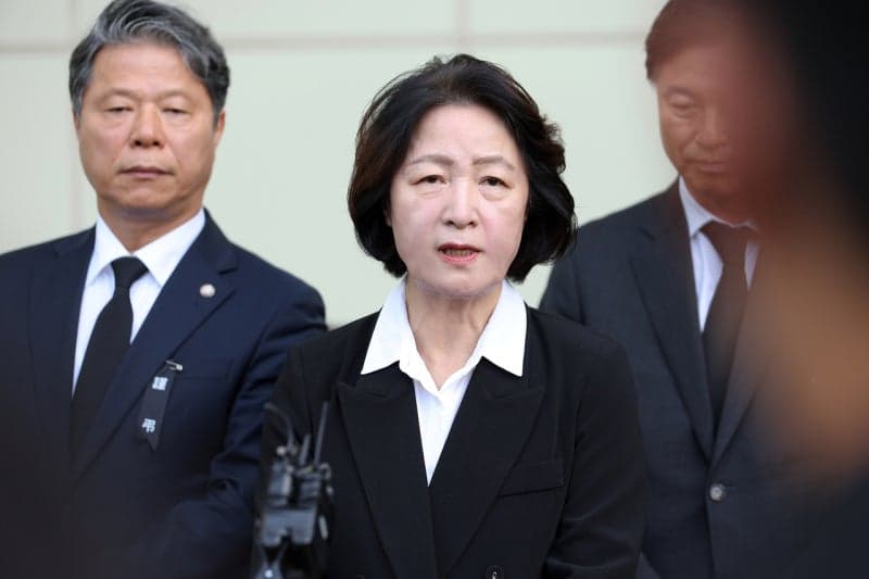 추미애 경기도지사, 순직 소방관 영결식 참석으로 국감 3시간 연기