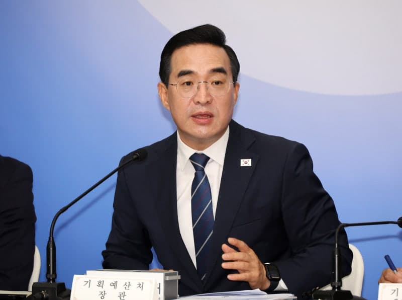 박홍근 "민간 주도 일자리 창출 지원"…청년 예산 5조 1000억 투입