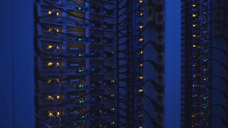 호주 데이터센터 IPO 잇단 철회, AI 인프라주 급락의 방아쇠 됐다