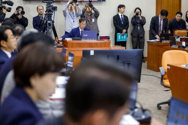 5대 시중은행장 4년 만에 국감 동시 출석…해킹 책임론과 내부통제 도마 위
