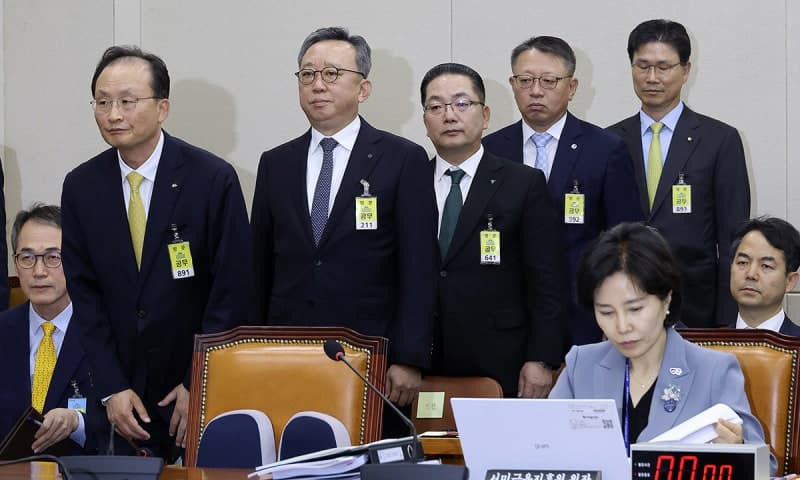 해킹 사고에 고개 숙인 5대 은행장… 금감원장 'CEO 책임 묻겠다'