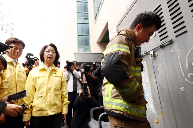 경기도, 순직 소방관 추모 예산 전액 삭감…추미애 지사 '재정 빨대' 논란 재점화