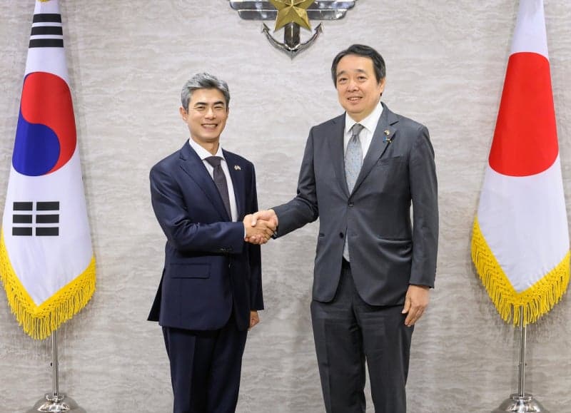 강신철 국방장관, 미즈시마 주한일본대사 접견…한미일 안보협력 재확인