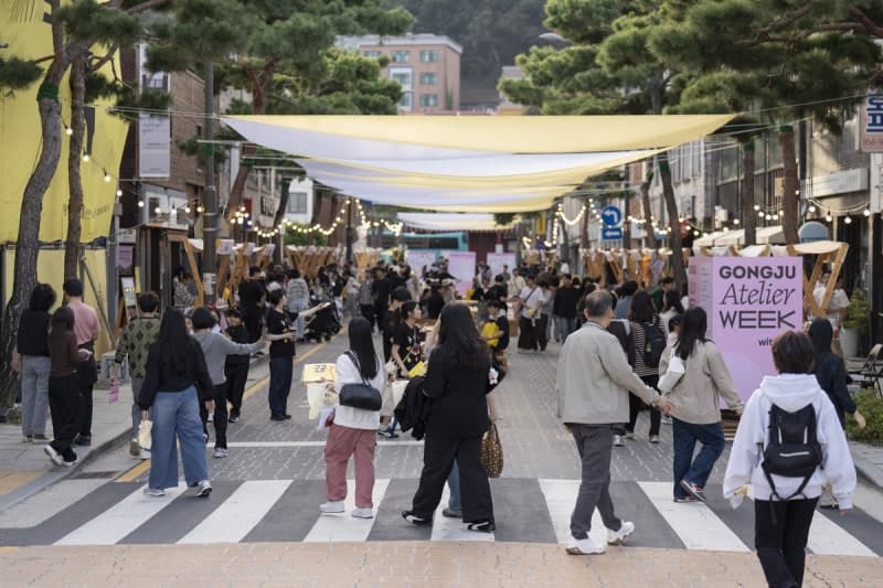 카카오가 잇는 지역 상권, 공주 제민천 골목에 활력을 불어넣다