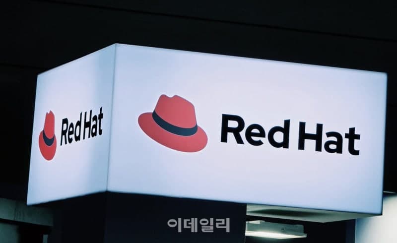 레드햇, 오라클 클라우드서 RHEL 직접 공급…기업용 리눅스 도입 간소화