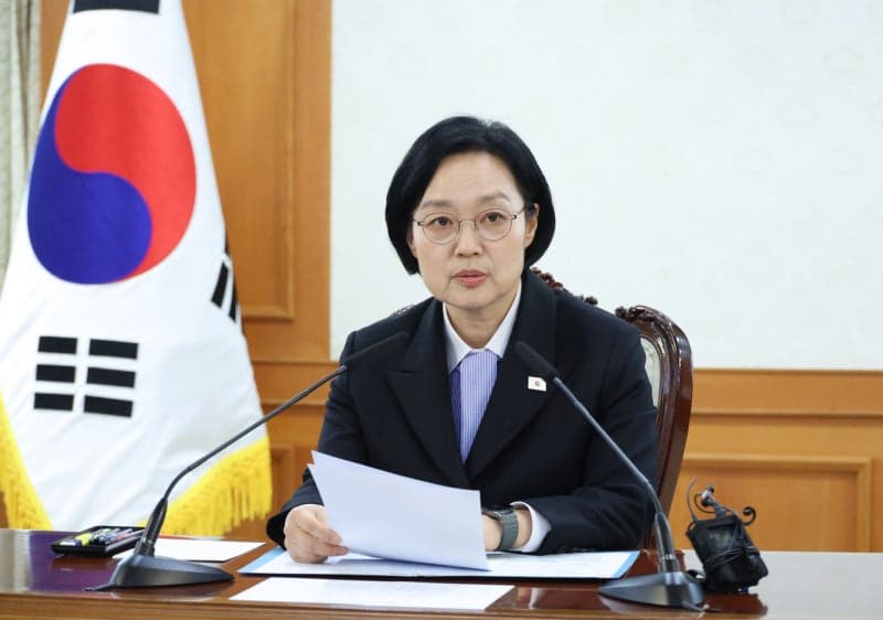 한성숙 총리, 정부 평가 최우선 기준은 '국민 체감'…자화자찬 경계