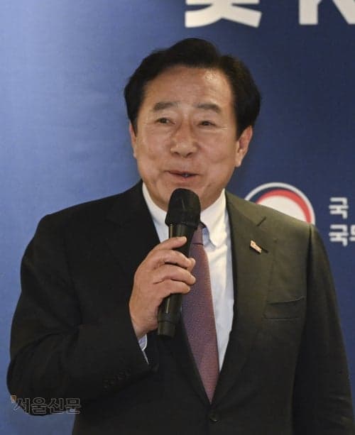 중기중앙회, 제주서 ‘중소기업과 함께, AI 3대 강국으로’ 리더스포럼 개막