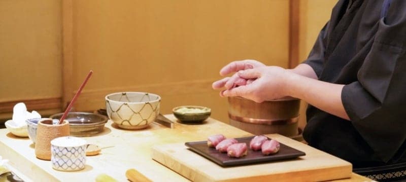인기 식었다더니 역대 최다…스시 오마카세 소비 양극화 뚜렷