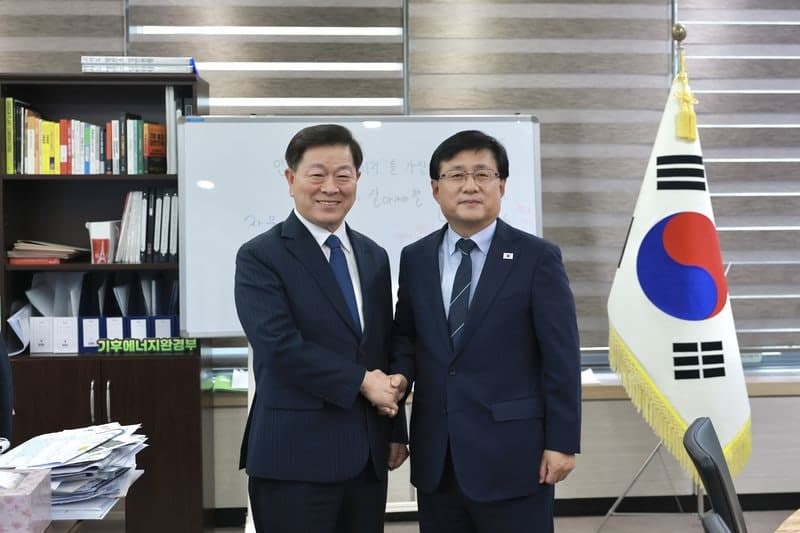 박승원 광명시장, 김성환 기후부 장관에 '탄소중립 선도 지방정부 100' 제안