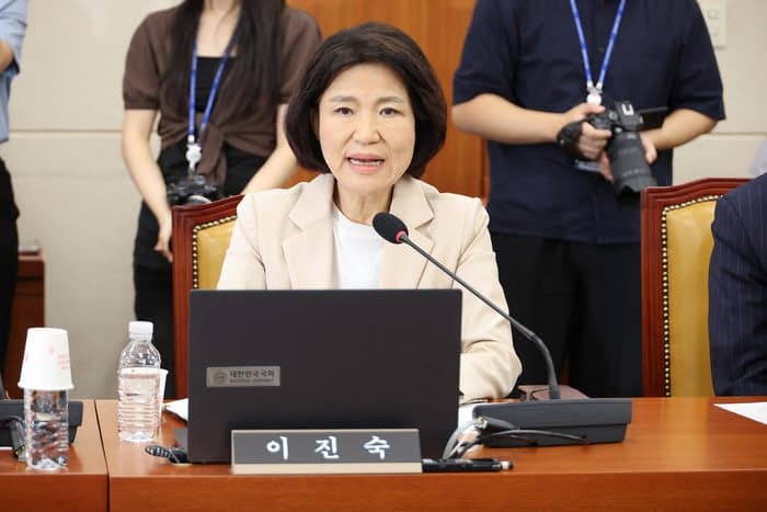구글 인앱결제 피해 8조원 육박…국감서 망 이용대가도 따진다