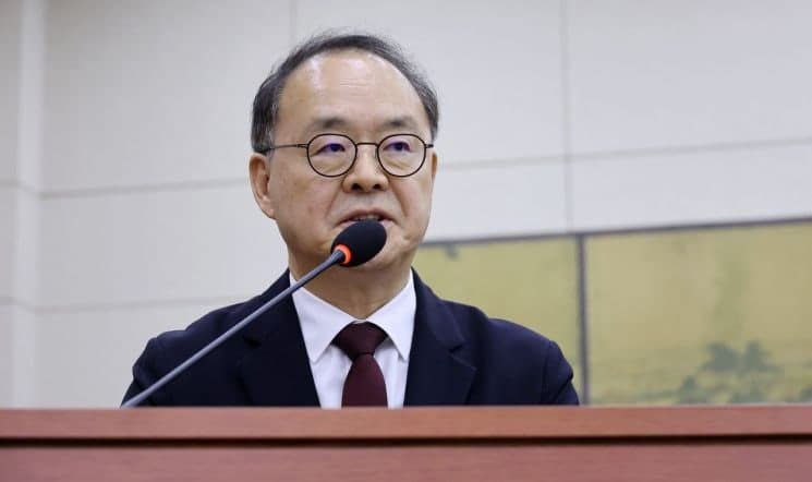 국감장 소환된 축구대표팀 리더십 논란…“손흥민을 7번이라 부른다고?”