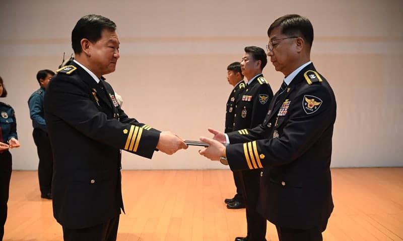 강원경찰청, 제81주년 경찰의 날 기념식 개최…올해의 경찰영웅 추모