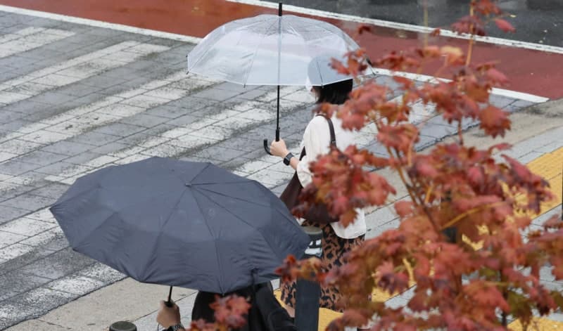 전국 오전 비 그친 뒤 기온 뚝…강풍에 체감온도 하락