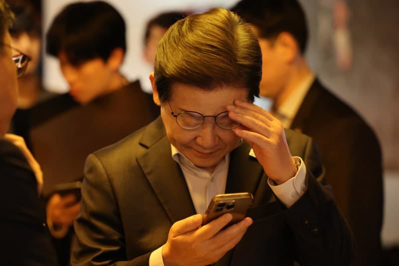 이재명 대통령 '생중계·SNS·현장 방문 모두 늘려 국민 소통 강화할 것'