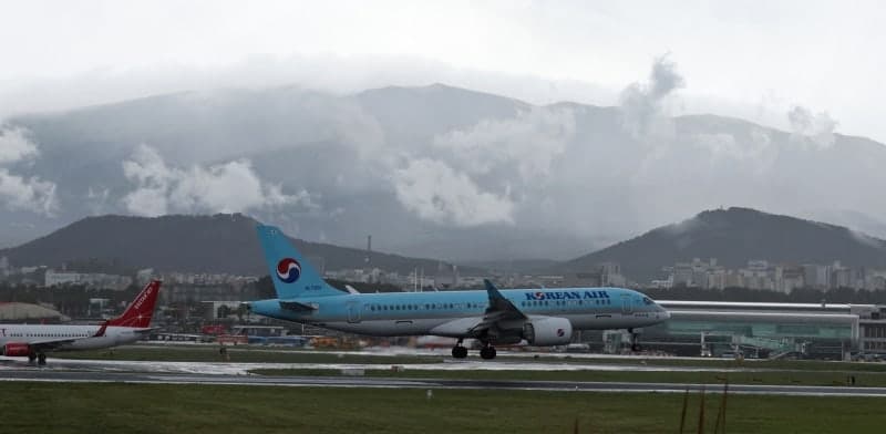 지방공항 살린다더니…주요 국내선 운항 10% 줄고 경영난 심화
