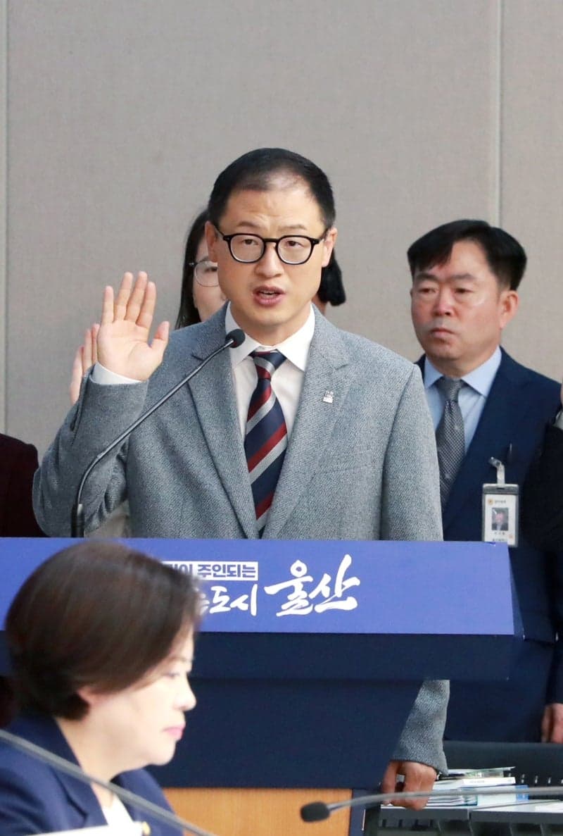울산시 국감 파행…김상욱 시장 답변 태도에 국민의힘 의원 집단 퇴장