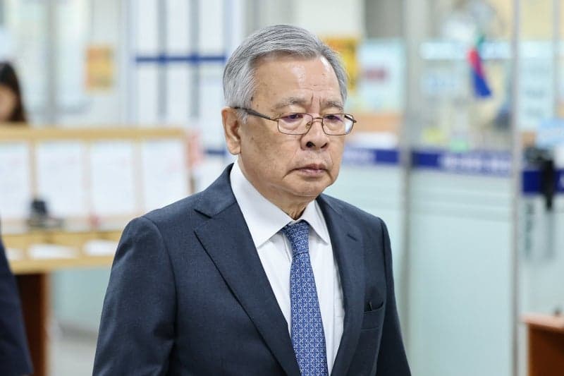 '대장동 50억 클럽' 박영수 전 특검, 항소심서 징역 6년으로 감형