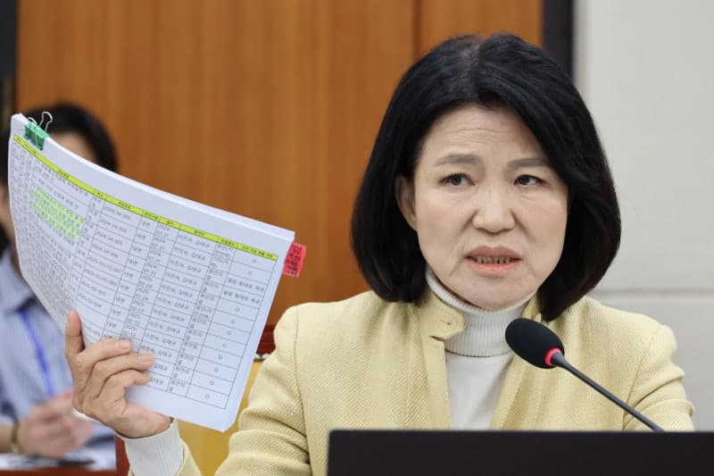 헌재, 이진숙 국감 제척 가처분 일부 인용…22일 종합감사 참여 가능