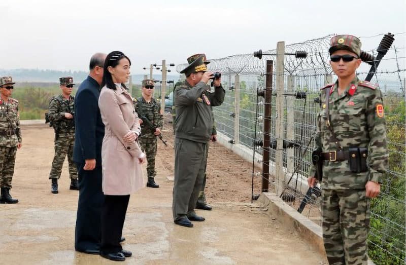 김여정 "국경선 새 대응수단 임무대기…대남 확성기 수일 내 가동"