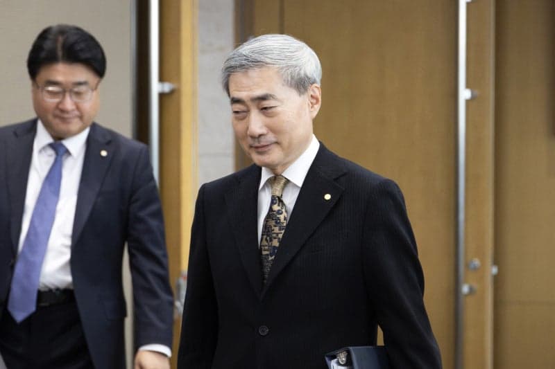 신현송 한은 총재, 정부 확장재정에 쓴소리…재정 지속가능성 경고