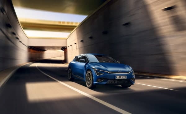 기아 EV6 GT, 독일 3대 전문지 비교평가서 테슬라 제치고 1위