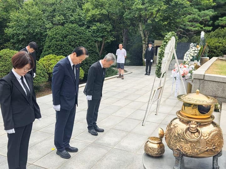 권오을 보훈장관, 최규하 추도식 참석 및 박정희 묘소 참배
