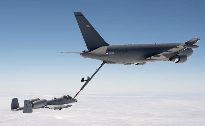 미군 KC-46 공중급유기와 중국 무인기 대만 공역서 한때 대치