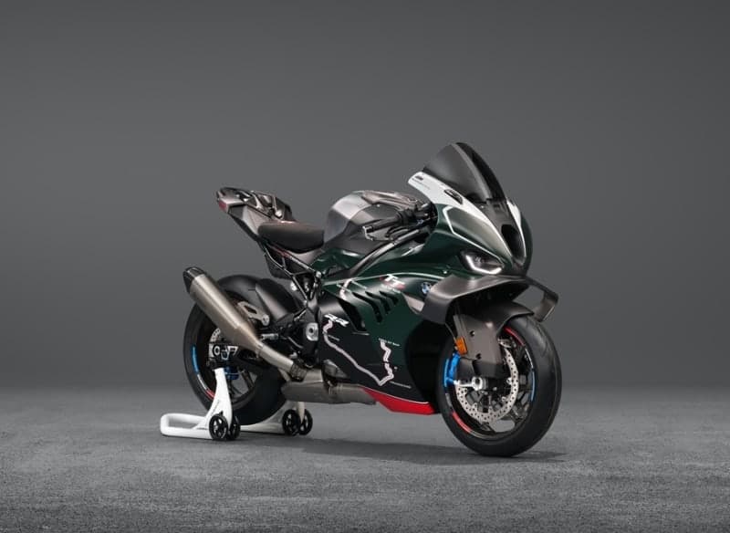 전 세계 115대 한정 ‘BMW M 1000 RR 맨섬 TT 에디션’ 국내 최초 공개
