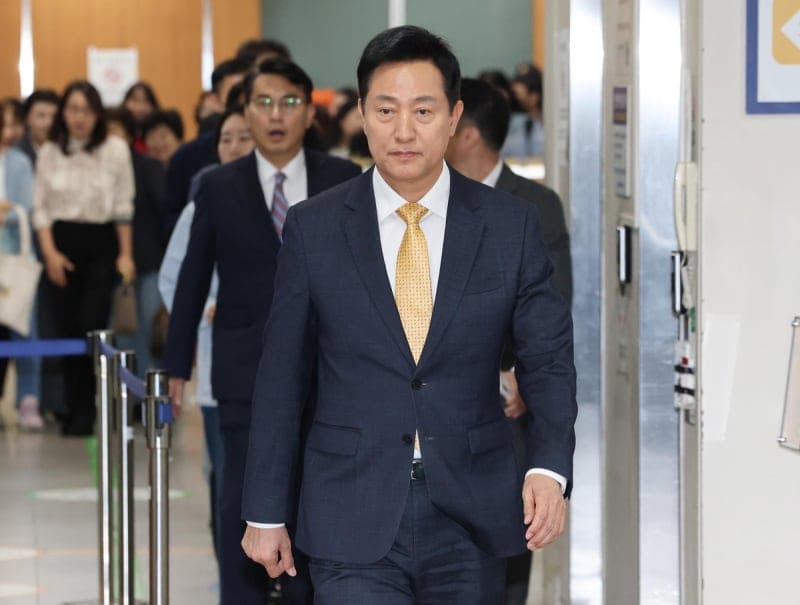 오세훈 '여론조사 대납 의혹' 오늘 2심 선고…시장직 걸린 운명의 날