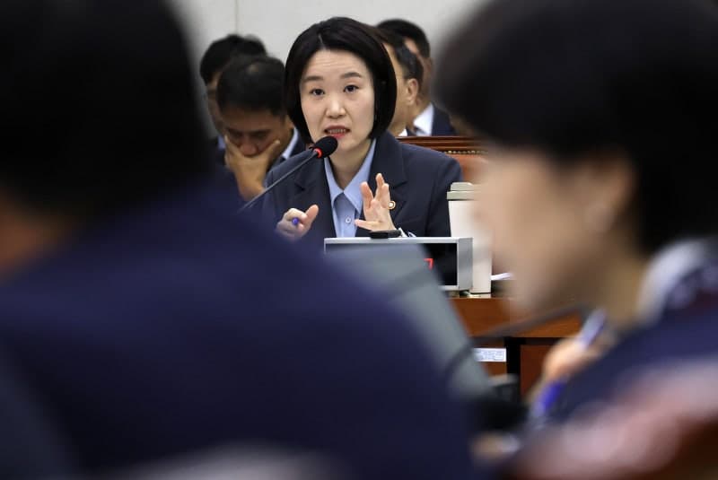 공영홈쇼핑·한유원 통합 추진…국감서 부실 경영 해소 vs 소통 부족 격돌