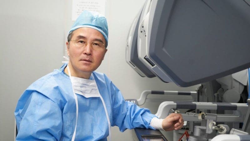 분당차병원, 국내 최초로 보조 절개창 없는 '순수 단일공' 전립선암 로봇수술 성공