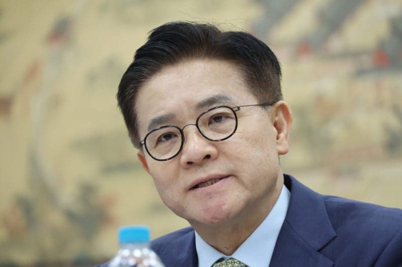 수시 '먹통' 때 해외 출장 간 사무총장…이기정 대교협 회장 "사퇴도 고려"