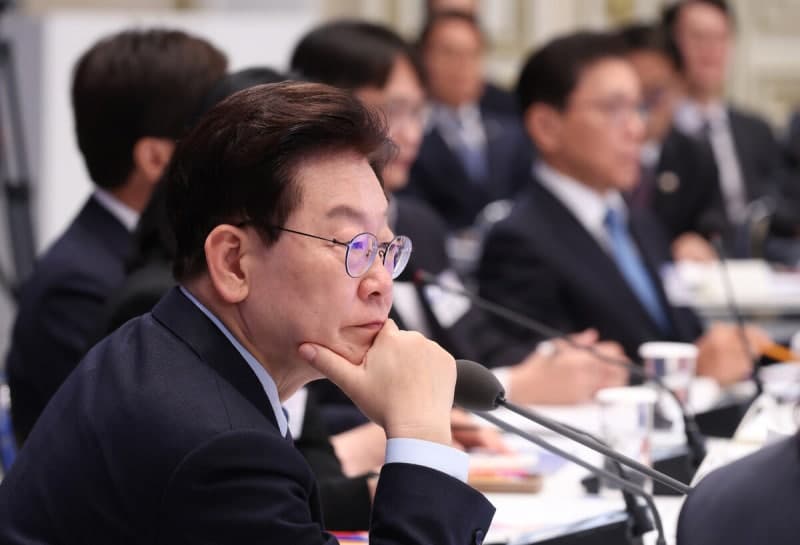 이재명 대통령 "반도체 주52시간 특례, 새 입법보다 기존 제도 보완 우선해야"