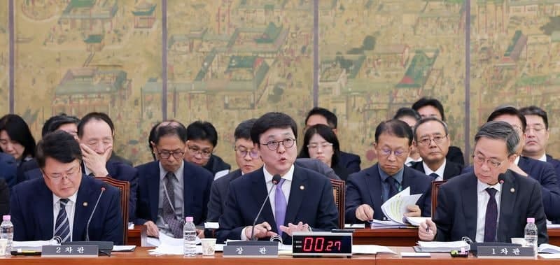 문체위, '패노메논' 상표권 수정 계약서 열람 방식 두고 여야 충돌