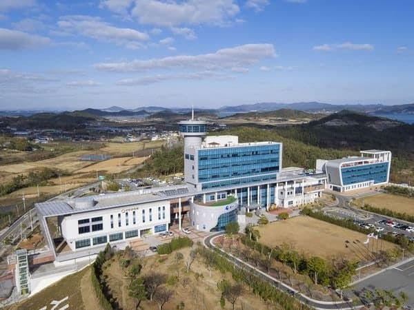 신안군, 흑산권 11개 섬 여객선 운임 반값 지원 확대