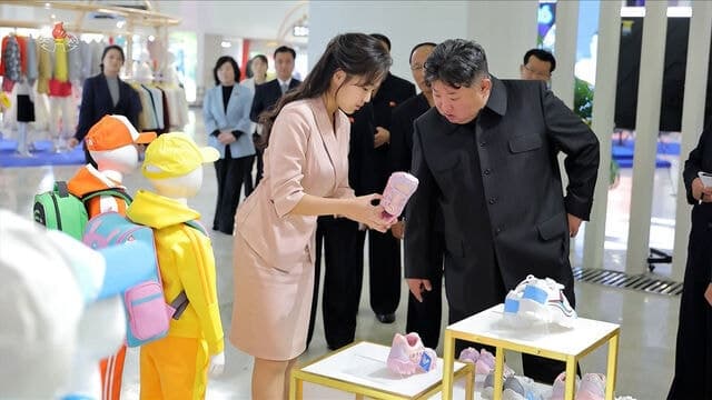 온라인 달군 '김정은 사망설'…북한의 공개 행보와 과거 사례 보니