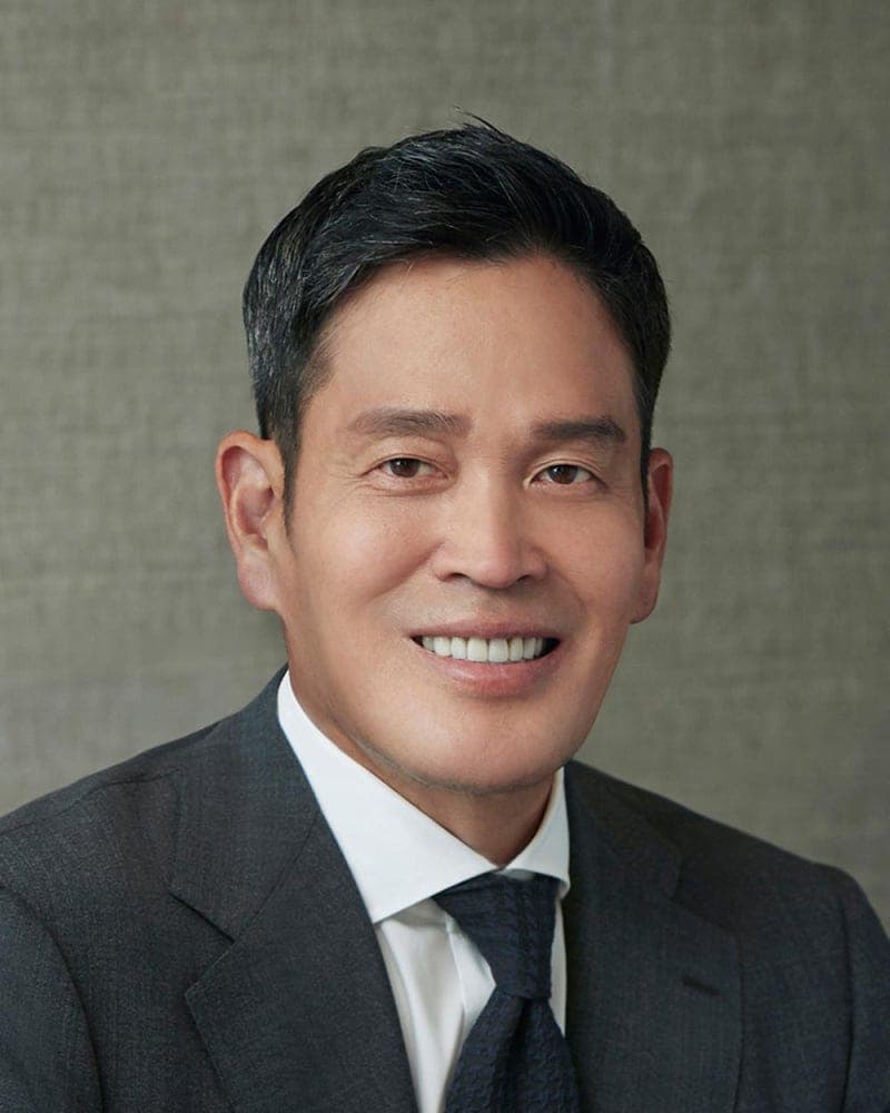 정용진 신세계 회장 이마트 대표 복귀…김홍극과 각자대표 구축
