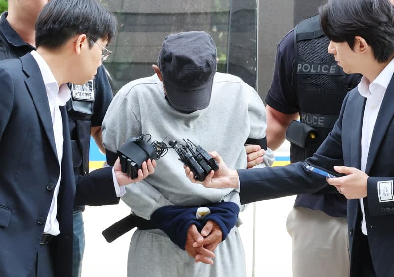 인천 상업시설 흉기난동 최충락 공소청 송치…얼굴 드러내고 "죄송"