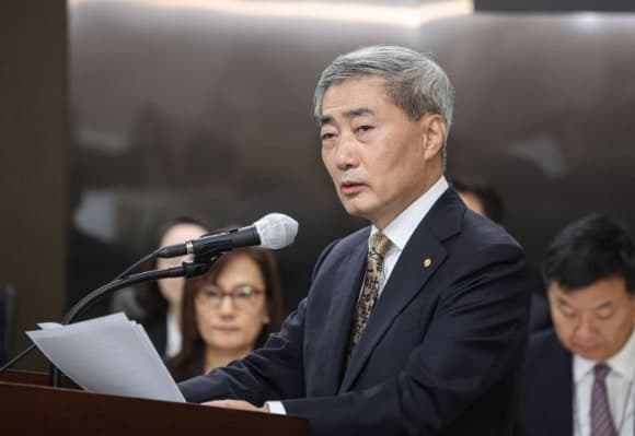 신현송 한은 총재 "초저금리 시대 끝났다…고성장·고금리 대비해야"