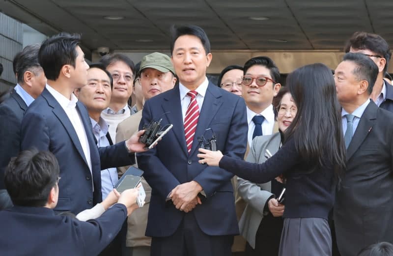 오세훈 서울시장 '여론조사 대납 의혹' 2심 무죄 선고…시장직 유지