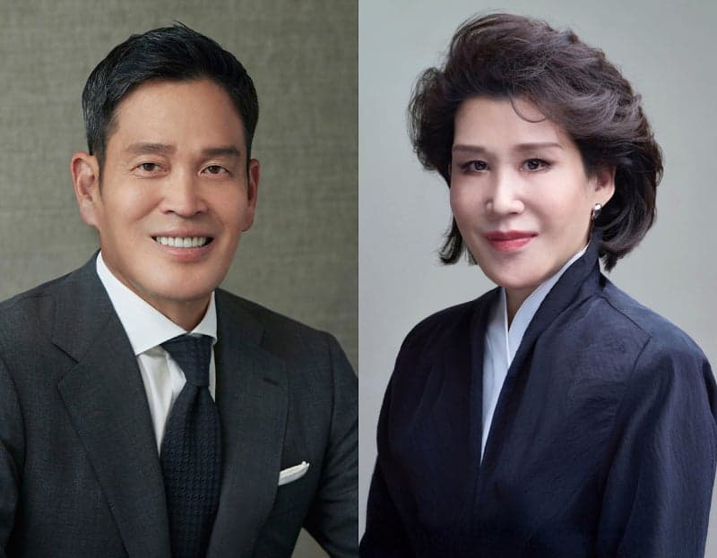 정용진 신세계 회장, 이마트 대표 복귀…현장 책임경영 전면화