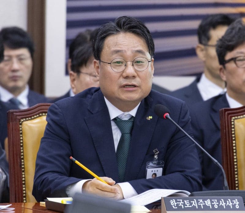 이성훈 LH 사장 "3년 뒤 주택 공급 본격화되면 집값 폭락할 것"