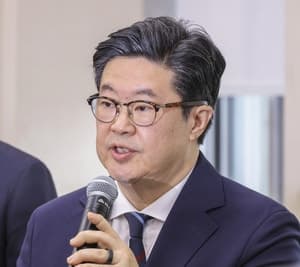 홈플러스 수사 장기화에 국회 질타…김병주 MBK 회장은 국감 또 불출석