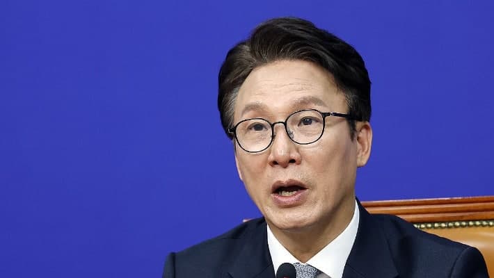 김민석 "조희대 대법원장 탄핵, 국정조사 포함해 차근차근 진행"