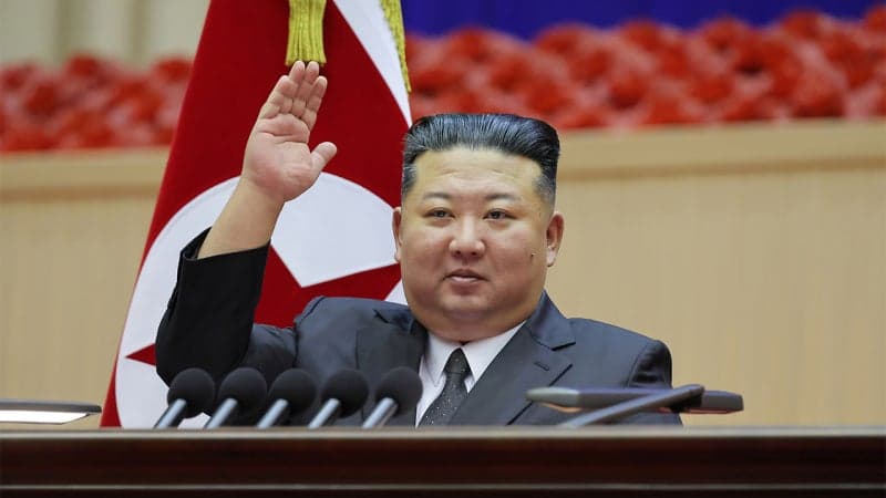 김정은, 중국 서열 4위 왕후닝과 회동…신압록강대교 개통 계기 경제 협력 강화