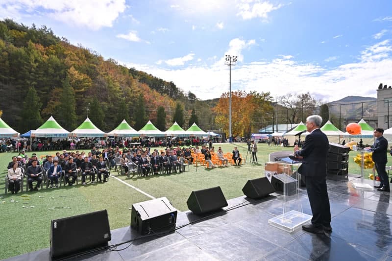 정선군 신동읍민의 날 한마당 축제, 400여 명 모여 화합 다졌다